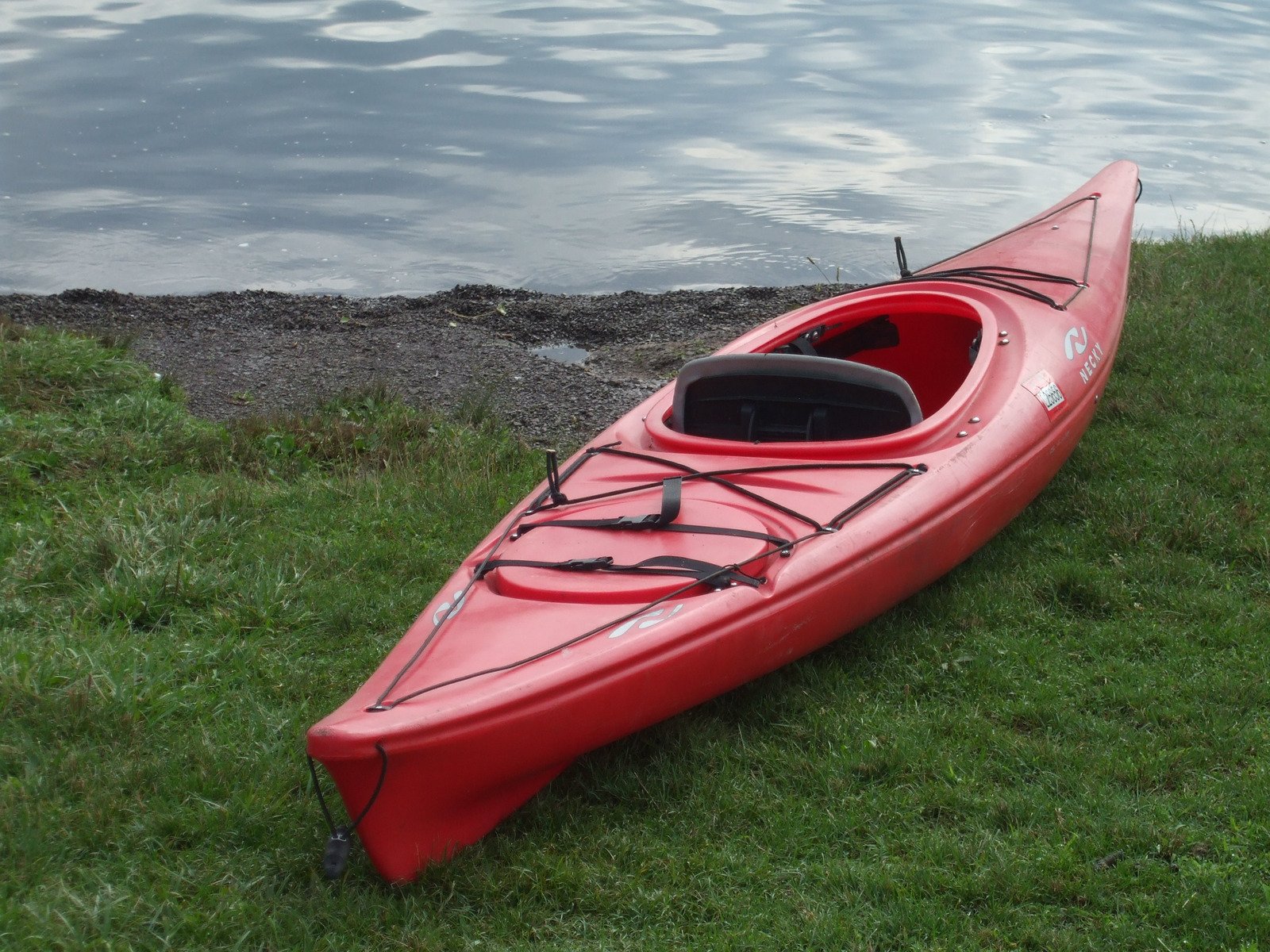 how to steer a kayak