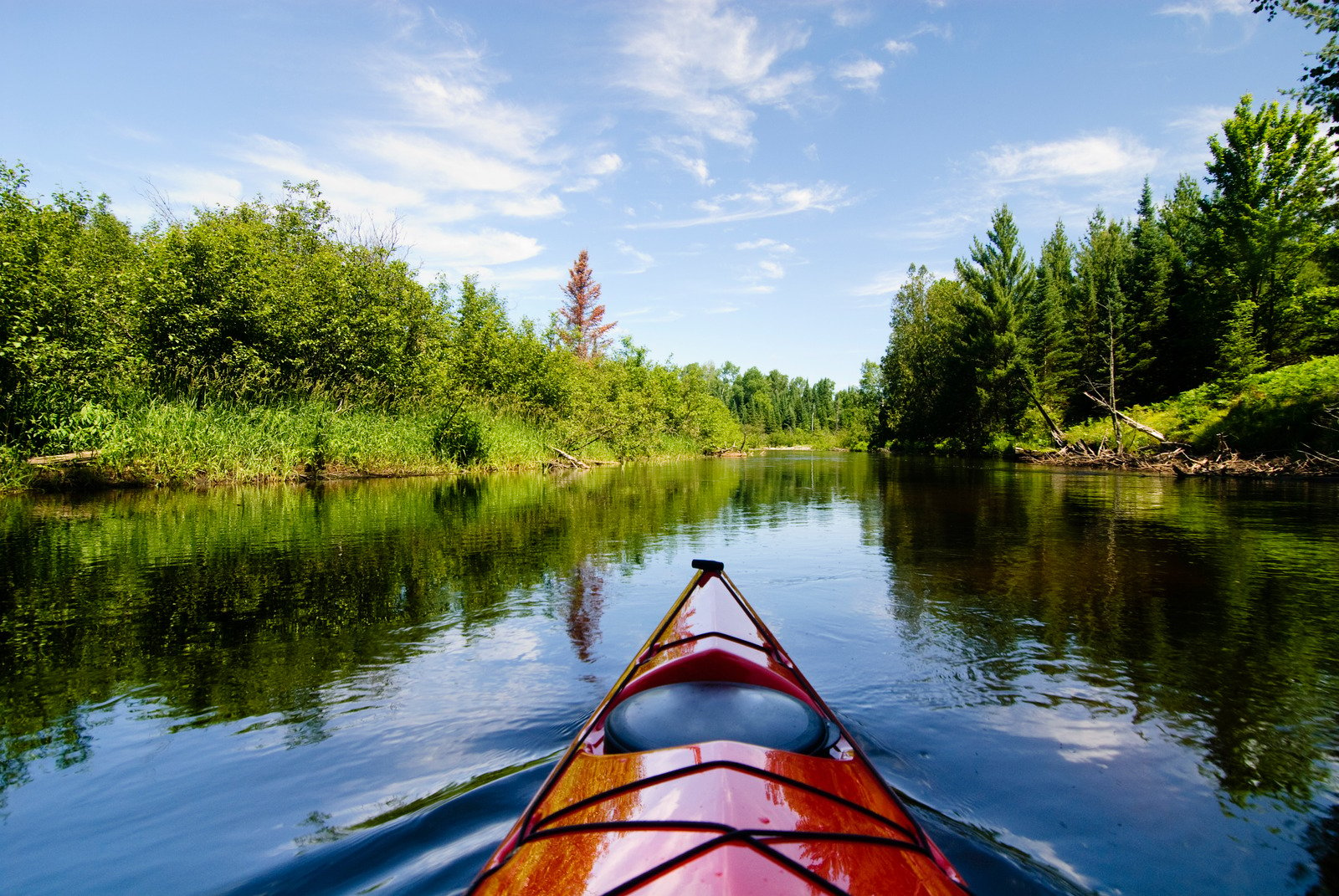 How do I adjust my kayak foot rests or foot pedals?